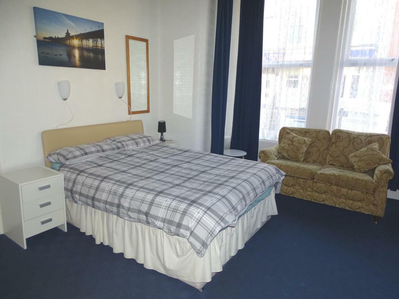 Beeton Villas Holiday Apartments Blackpool Exterior foto