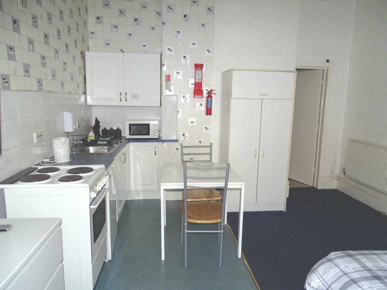 Beeton Villas Holiday Apartments Blackpool Exterior foto