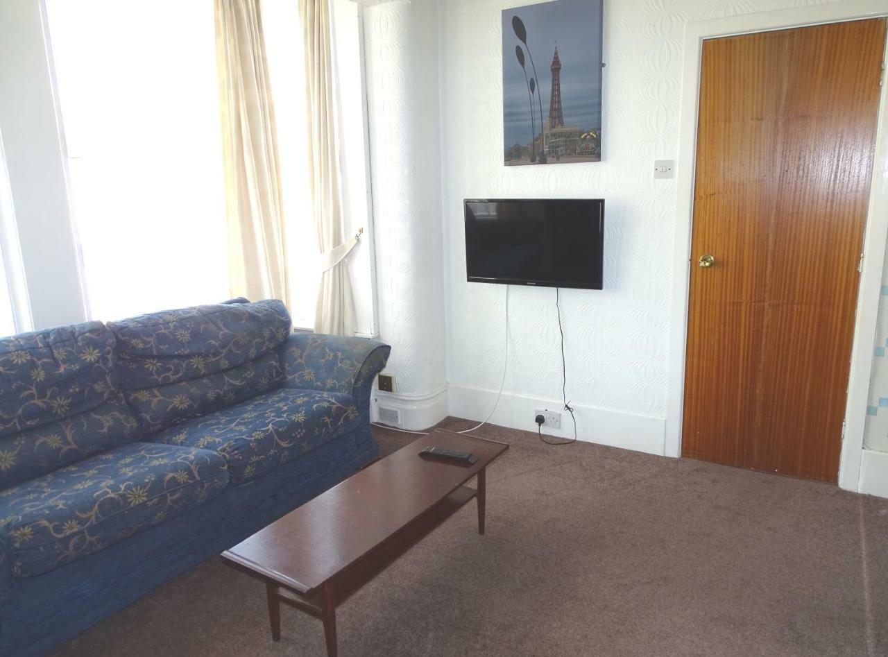 Beeton Villas Holiday Apartments Blackpool Exterior foto