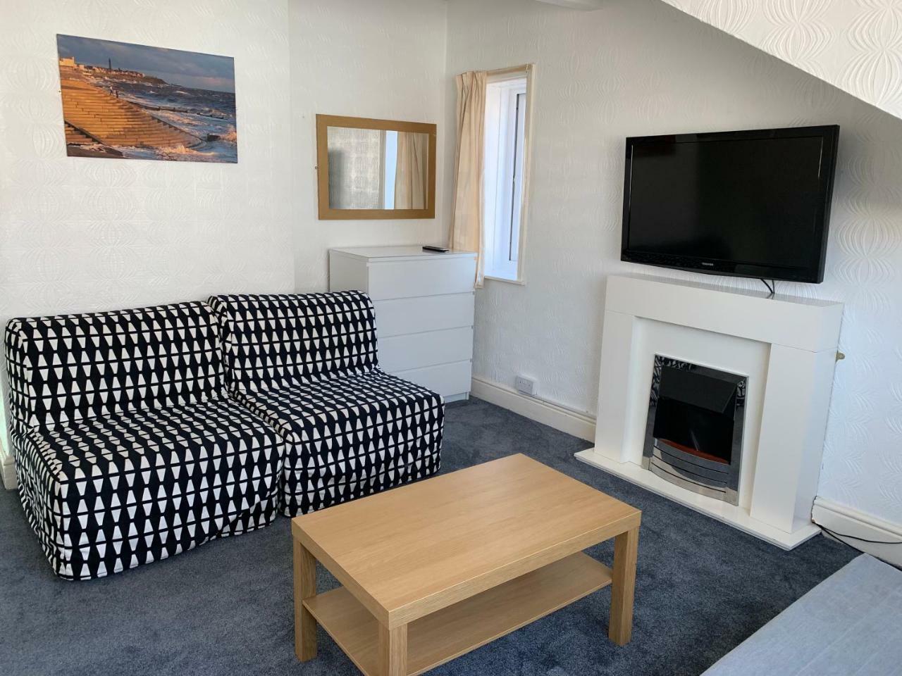 Beeton Villas Holiday Apartments Blackpool Exterior foto